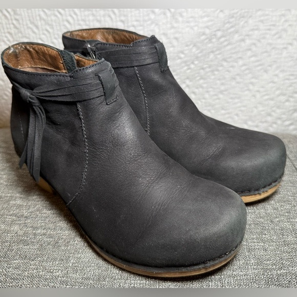 Dansko Markie Ankle Boot in Black Nubuck Size 36 US 6.5 - Picture 11 of 11